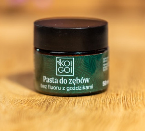 Pasta do zębów bez fluoru z goździkiem